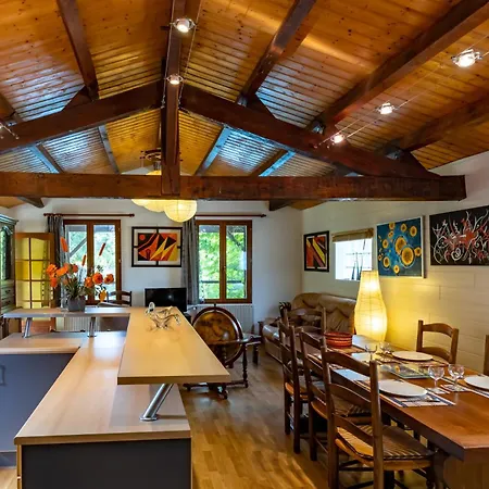Maison De Caractere En Dordogne Holiday home Montpon-Menesterol