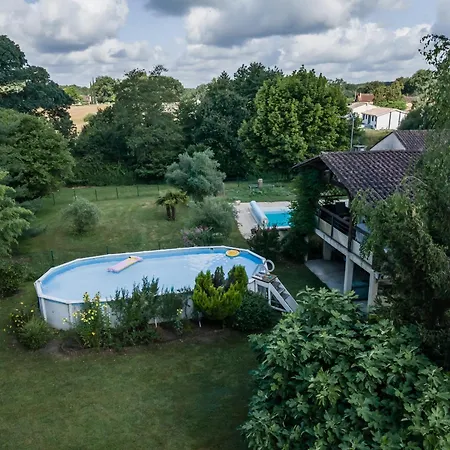 Holiday home Maison De Caractere En Dordogne Montpon-Menesterol